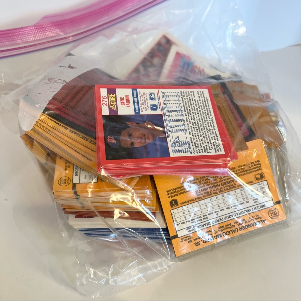 Baseball Cards Lot - Picture 4 of 5